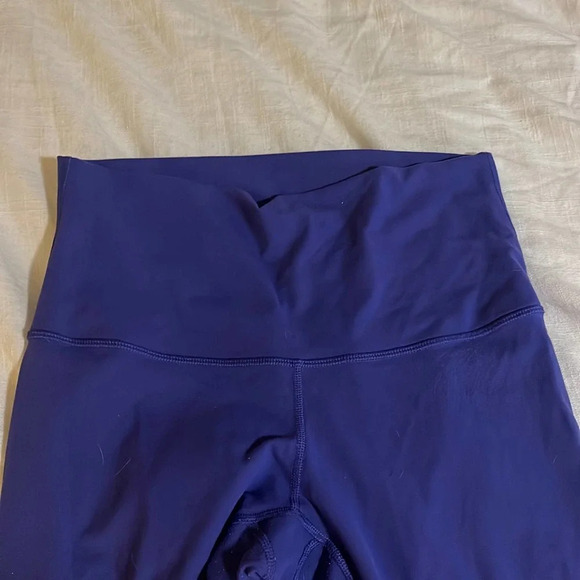 Lululemon Purple cropped leggings 8 - Picture 3 of 7